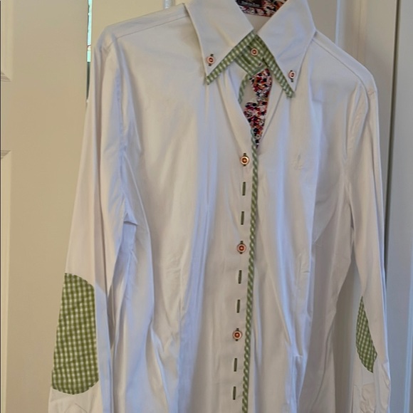 white with lots of accents shirts lotsbuttons - Picture 2 of 8